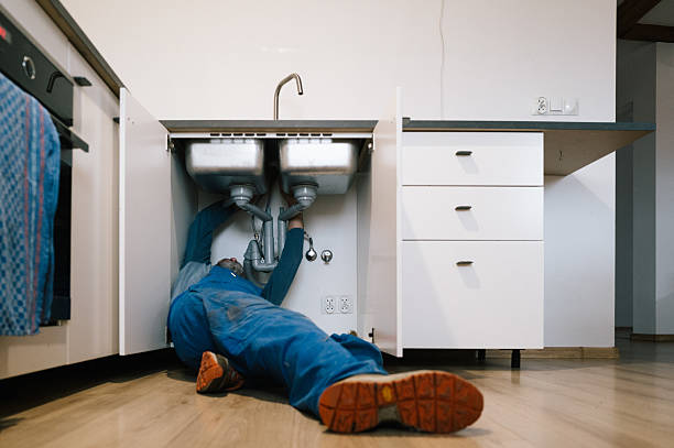 Professional Leak Detection technician working in Leominster, MA